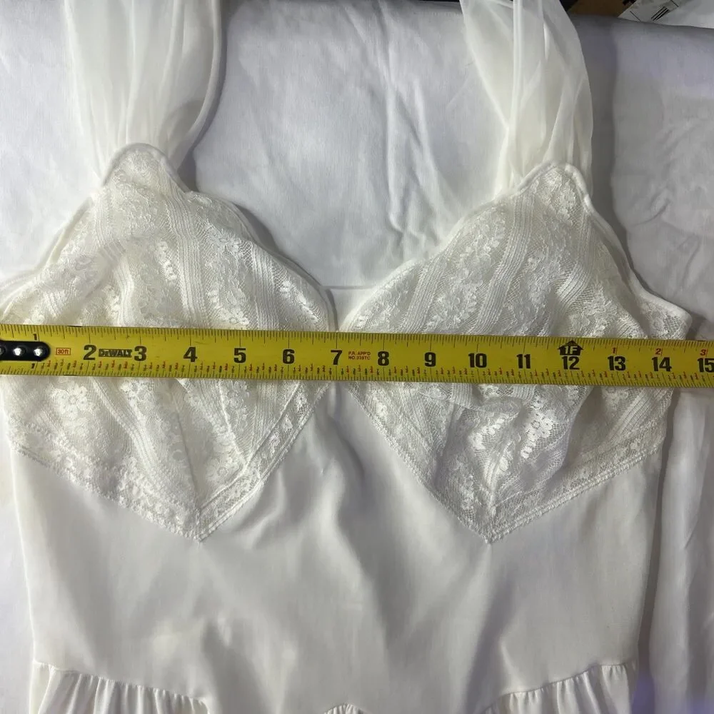 Vintage Luxite by Kayser White Nylon Lace Nightgown Slip Sz 32 Gathered Waist